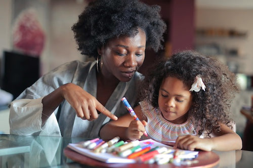 Comment gérer l'angoisse de séparation après la rentrée : conseils pour parents et enfants