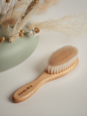 Brosse à cheveux pour bébé en bois naturel